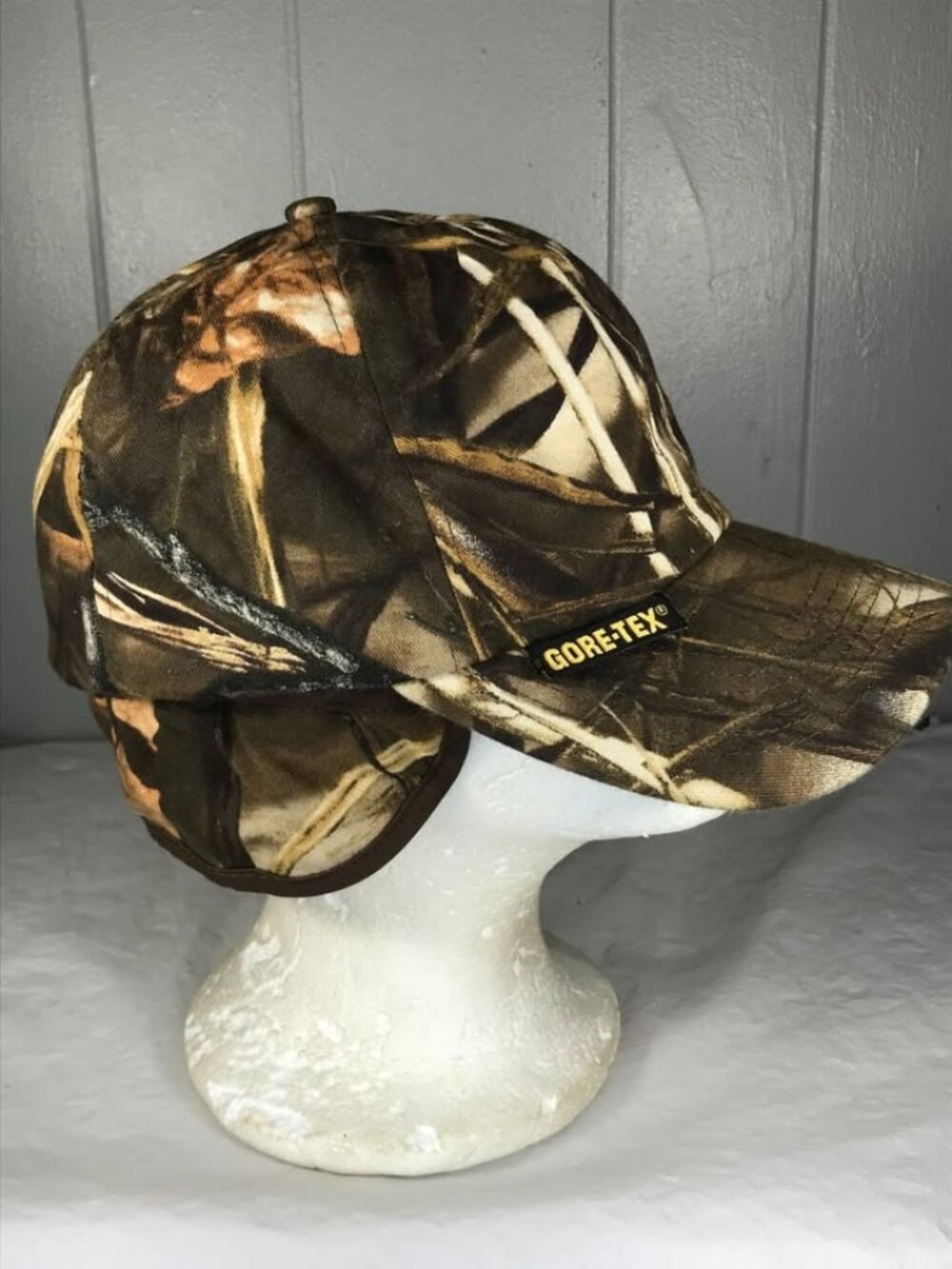 Realtree Max 5 Duck hunting Camo Ear Flap Goretex insulated hat cap sz MD